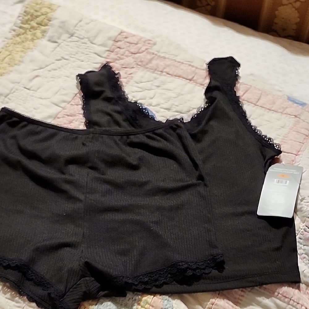Women's Black Lace Trim Sleepwear Set